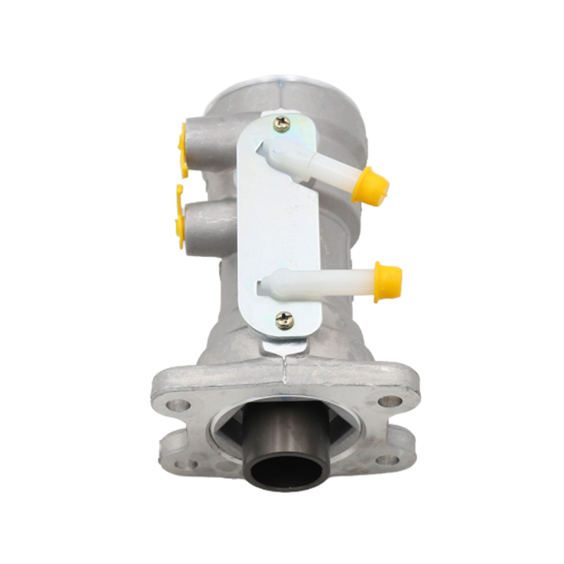 Suitable For JMC Trucks 100P 600P Kairui Brake Master Cylinder 8-97314530